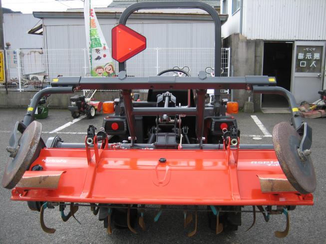 トラクター NB21SPFMARF4 写真５