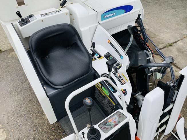 コンバイン ARC216 写真９