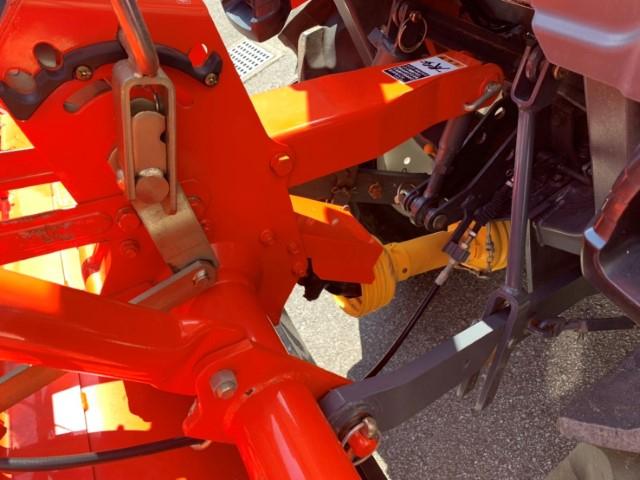 トラクター KB20DMARF4 写真４