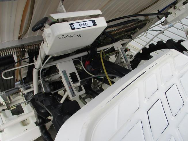 田植機 PQ4-DUHZ 写真５