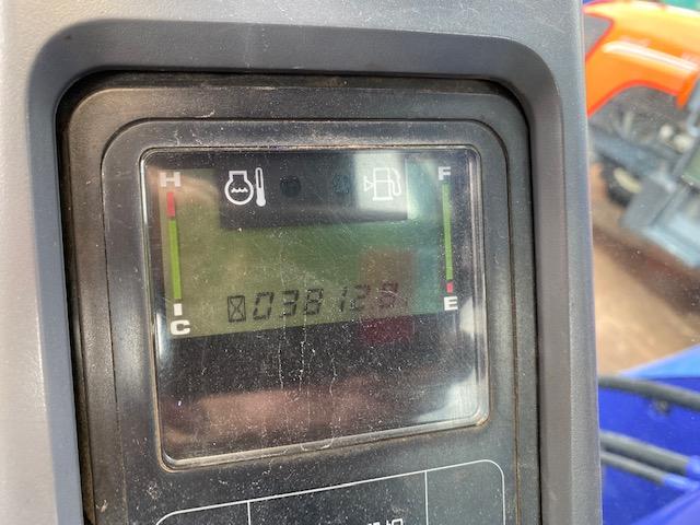 バックホー PC78UU-6E0 写真５