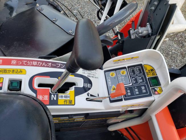 コンバイン ＥＲ２１３ＧW 写真５