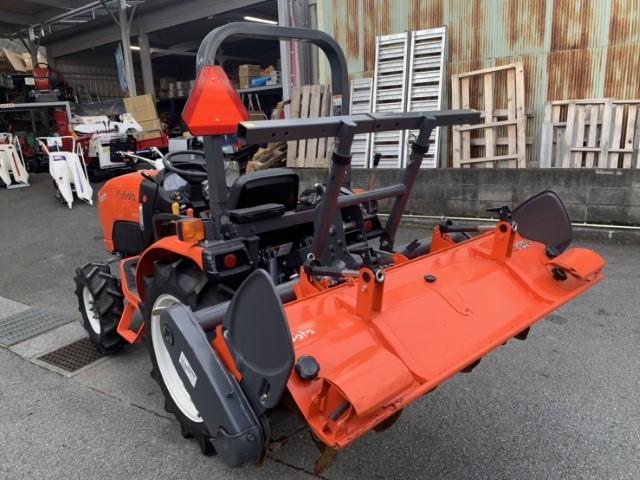 トラクター NB19MARF4 写真２