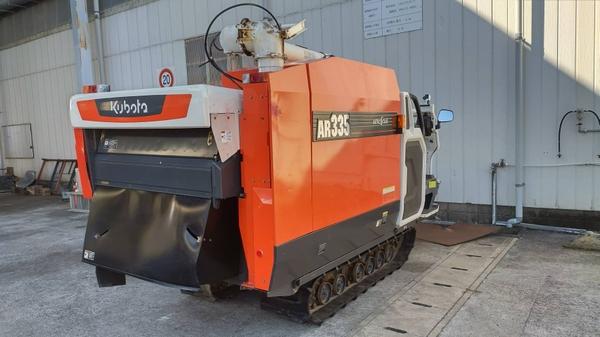 コンバイン AR335 写真２