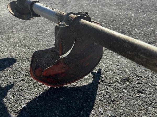 草刈機 BC221D 写真２