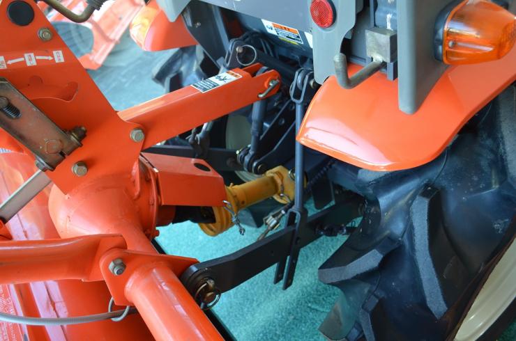 トラクター CTX20ＢＭＡＸＲＦ(クボタＧＢ２００ＢＭＡＸＲＦ三陽ｸﾞﾚｲﾀｽJR.ローダー付 写真４