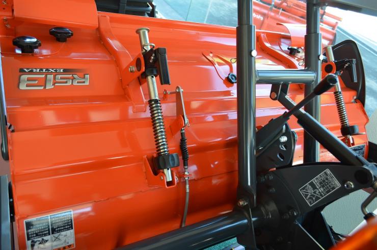 トラクター JB18XSPBSMGRF13 写真４