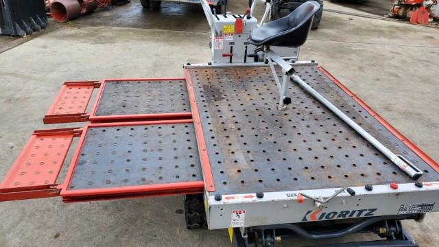 高所作業車 KCG301SEDX 写真４