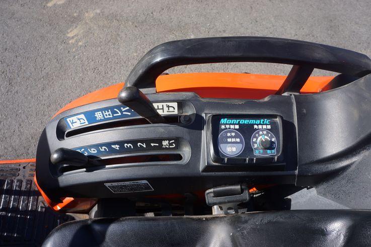 トラクター KB23 写真８