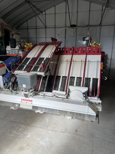 田植機 YR8D.XFTD  写真２