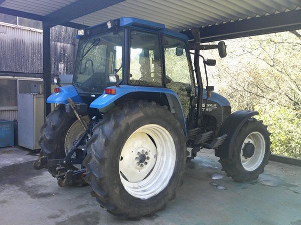 トラクター TS115 写真３