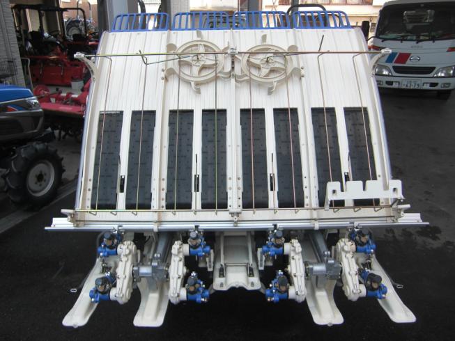 田植機 PQZ4DULF 写真５