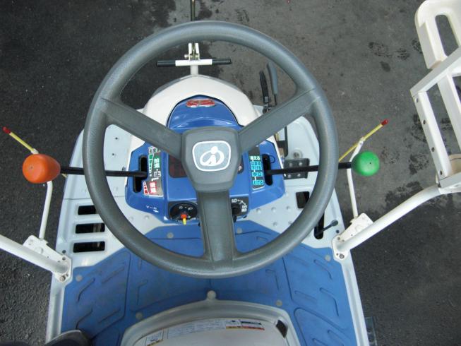 田植機 PQZ4DULF 写真３