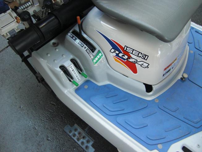 田植機 PQZ4DULF 写真６