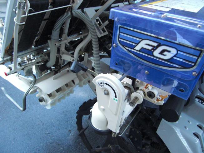 田植機 PQZ4DULF 写真９
