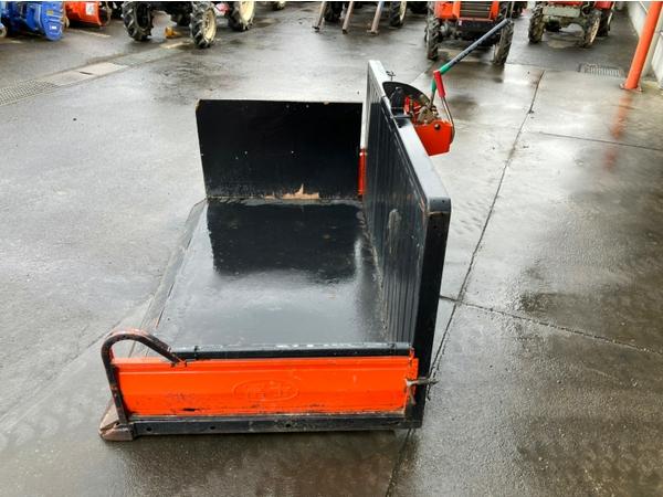 トラクターダンプ 不明 写真３