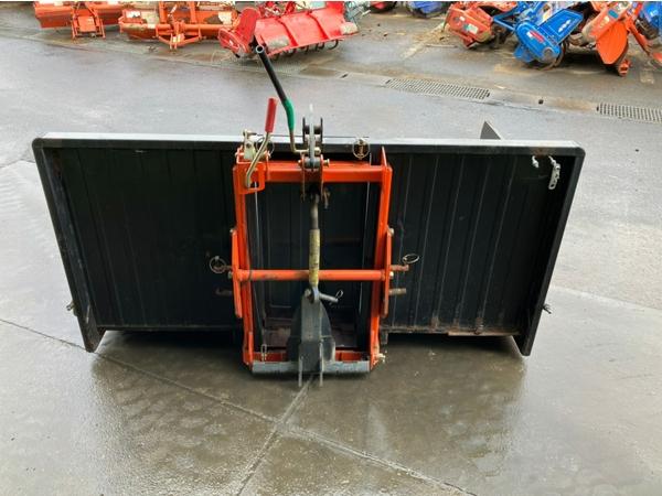 トラクターダンプ 不明 写真２