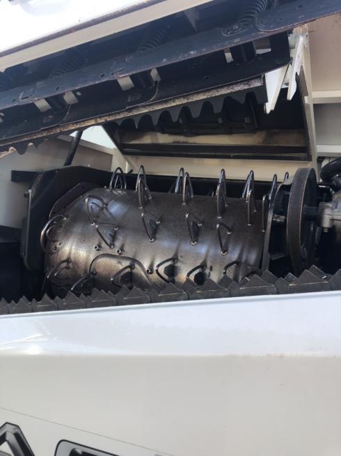 コンバイン AE334 写真８