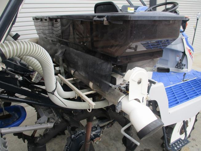 田植機 NP70GｰLF 写真５