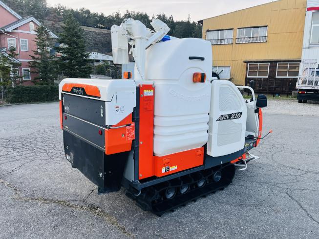 コンバイン ARN216-GLW2 写真５