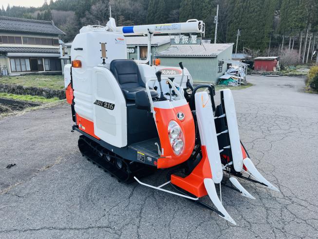 コンバイン ARN216-GLW2 写真２