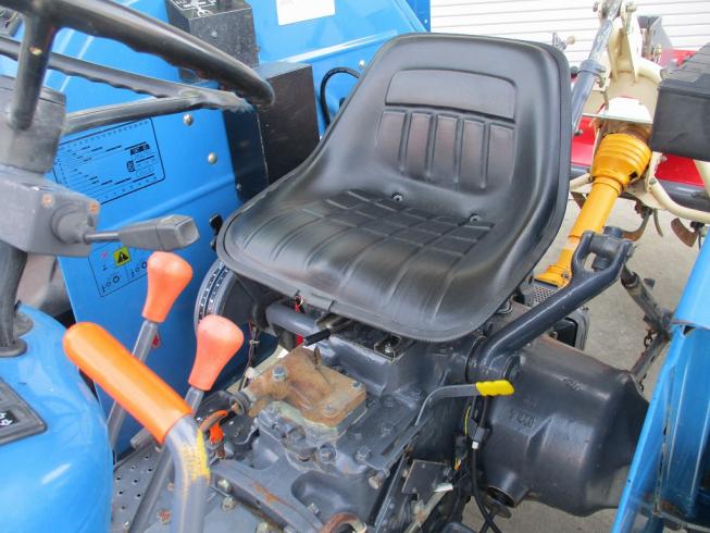 トラクター 3930 写真７