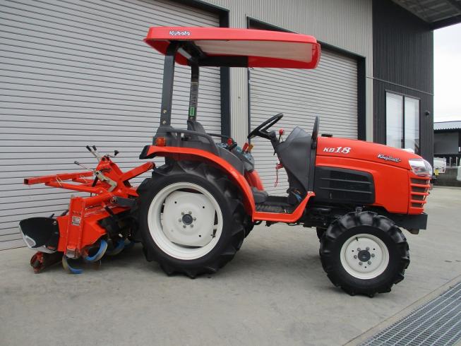 トラクター KB18 写真２