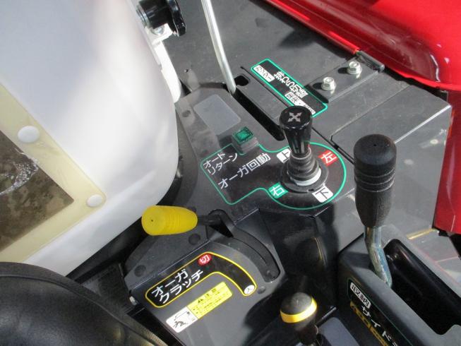 コンバイン YH320 写真８