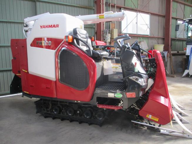 コンバイン YH320 写真２