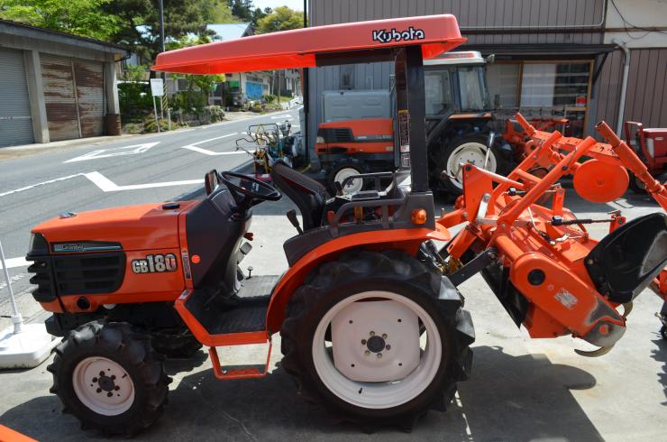 トラクター GB180BMARF1 写真３