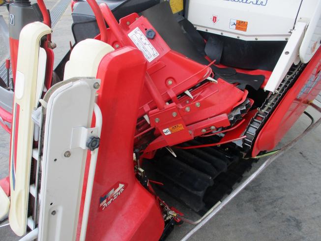 コンバイン GC215G 写真２