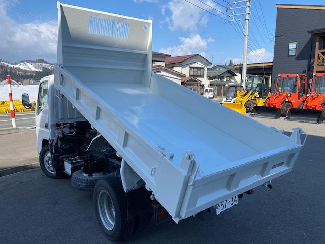 2ｔ低床ダンプ PA-FE71DBD 写真３