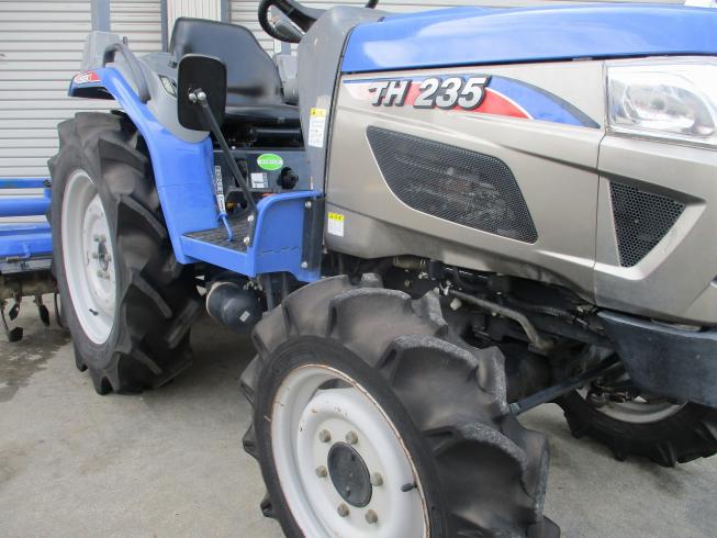 トラクター TH235－Q 写真３