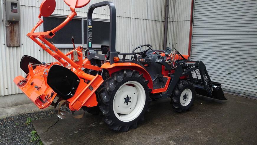 トラクター GB180 写真４