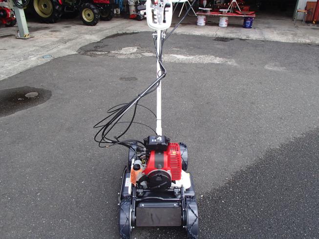 草刈機 AZ853 写真２