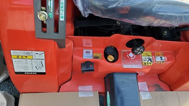 トラクター Ke-40 写真３