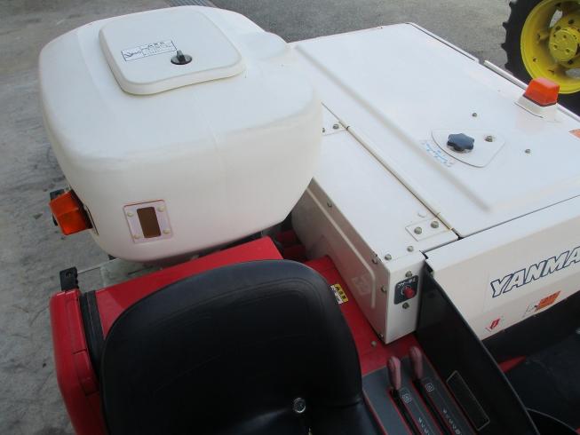 コンバイン Ee30 写真５