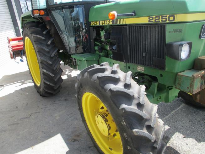 トラクター 2250 写真５