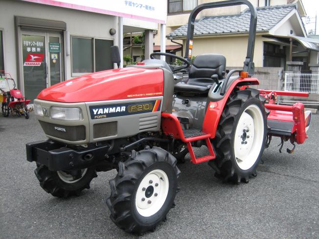 トラクター F-210 VBPUS4ME 写真２