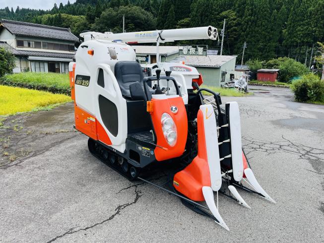 コンバイン ARN219-GDXW 写真２