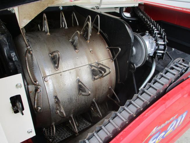 コンバイン Ee211G 写真３