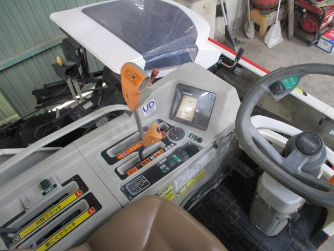 コンバイン AJ433 写真４