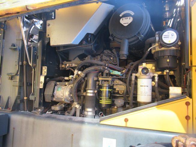 ホイールローダー/タイヤショベル WA320-7 写真４