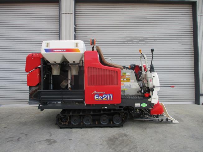 コンバイン Ee211 写真４