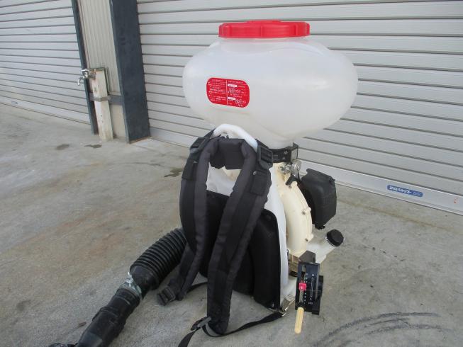 背負動力散布機 MDJ7000G 写真６