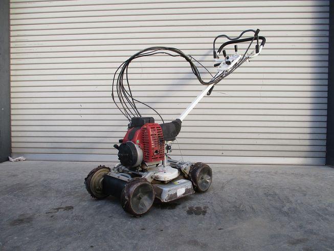 畦草刈機 AZ851 写真２