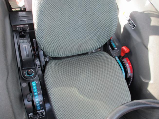 トラクター KL270-FQBMARP 写真５