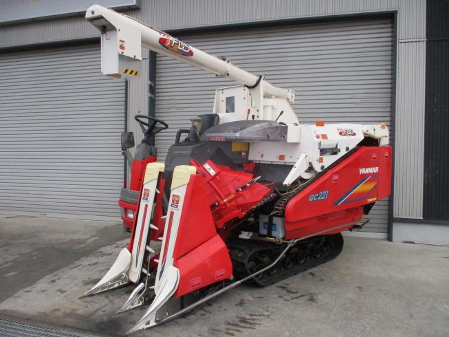 コンバイン GC221 写真２