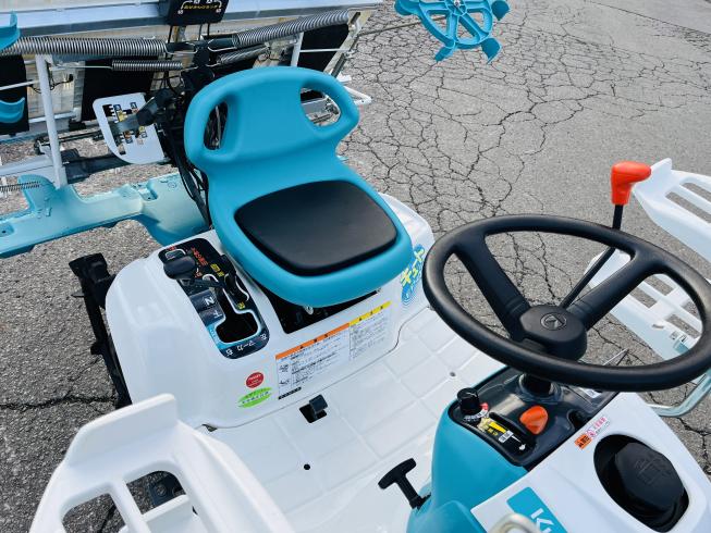 田植機 EP4-S 写真８