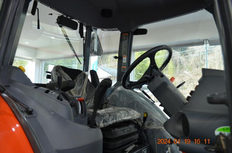 トラクター MR70QMAXUER1 写真４